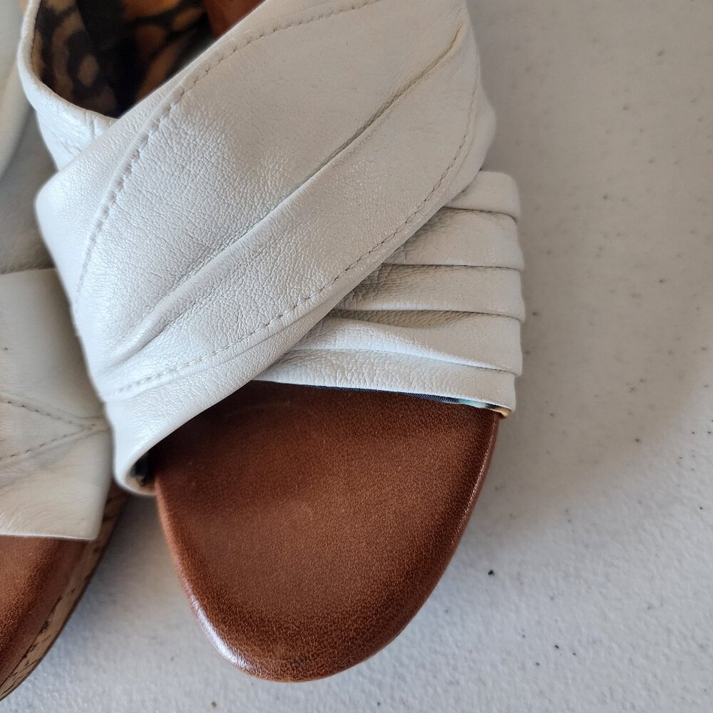 Naya Heeled Sandals "NEW" - Picture 4 of 15